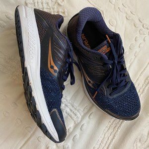 Saucony Ride 10 gently used running shoes